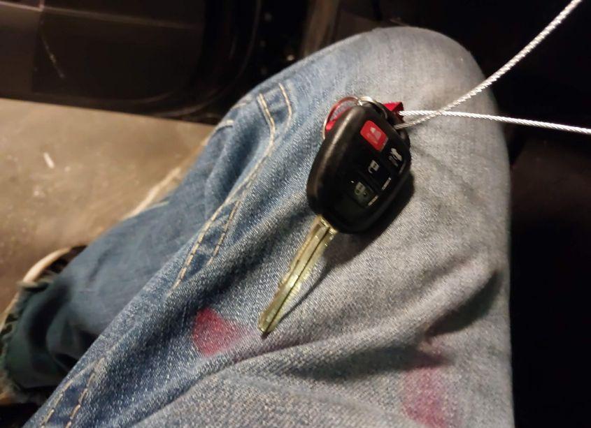 Photo 11 of 2017 Toyota Corolla SE (VIN 2T1BURHE7HC838982)