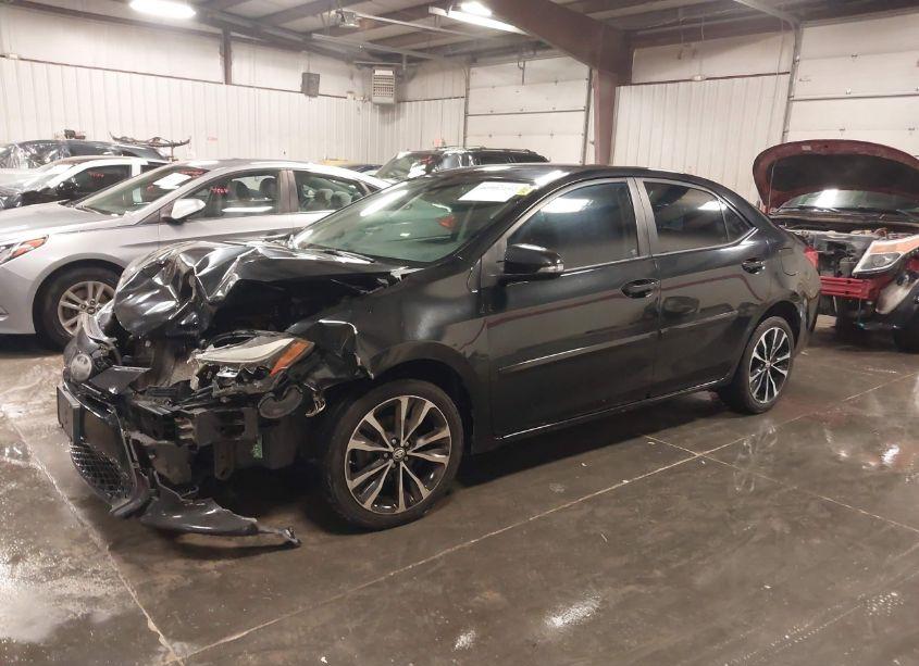 Photo 2 of 2017 Toyota Corolla SE (VIN 2T1BURHE7HC838982)