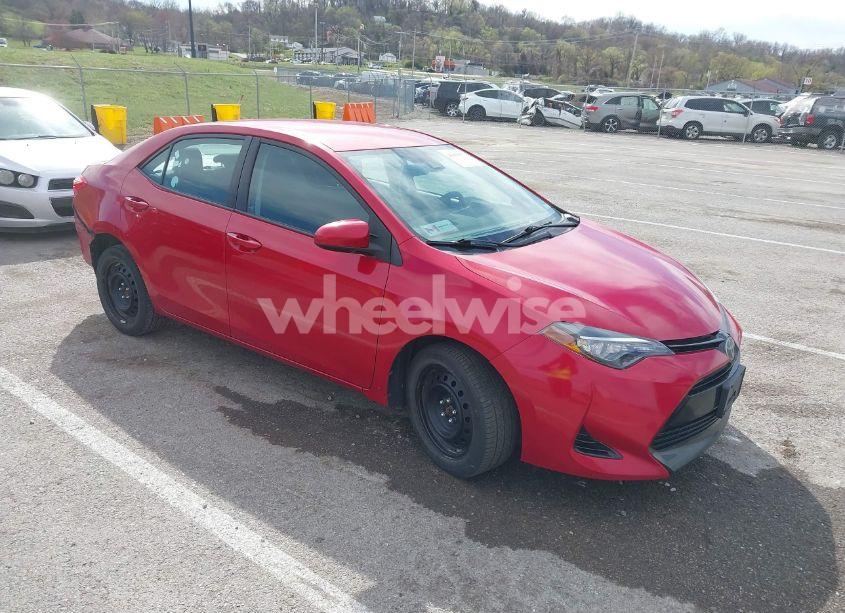 2017 Toyota Corolla LE (VIN 2T1BURHE7HC847178) main photo