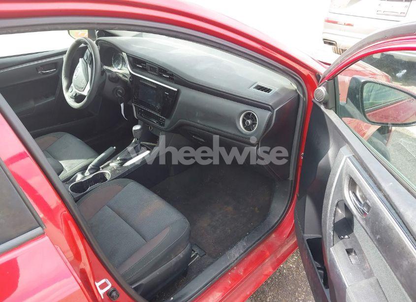 Photo 5 of 2017 Toyota Corolla LE (VIN 2T1BURHE7HC847178)