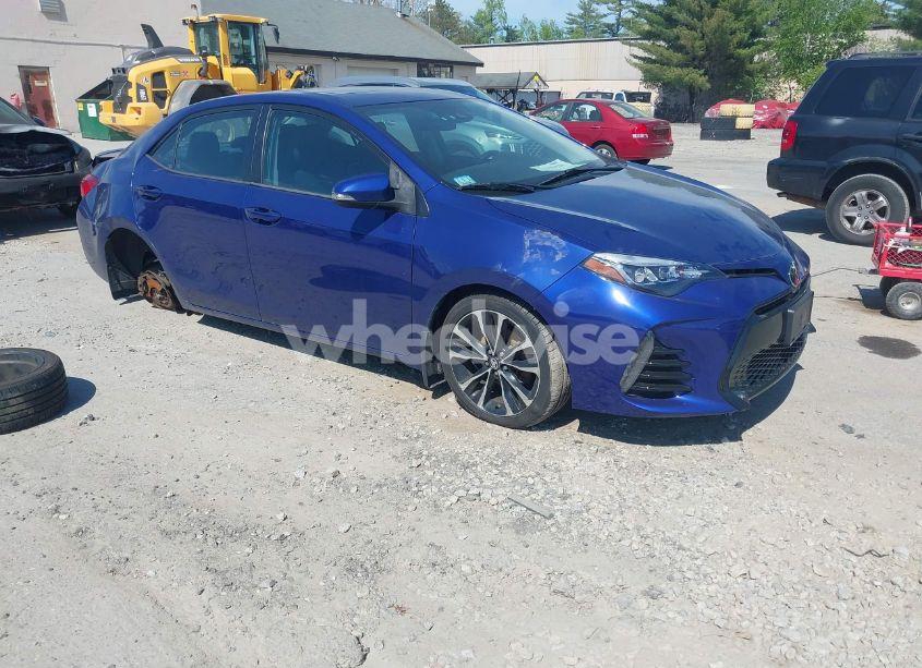 2017 Toyota Corolla SE (VIN 2T1BURHE7HC859699) main photo