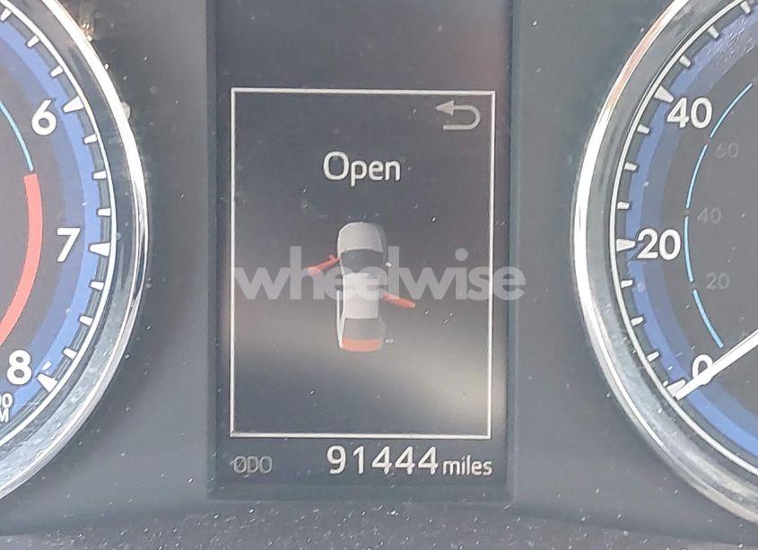 Photo 15 of 2017 Toyota Corolla SE (VIN 2T1BURHE7HC859699)