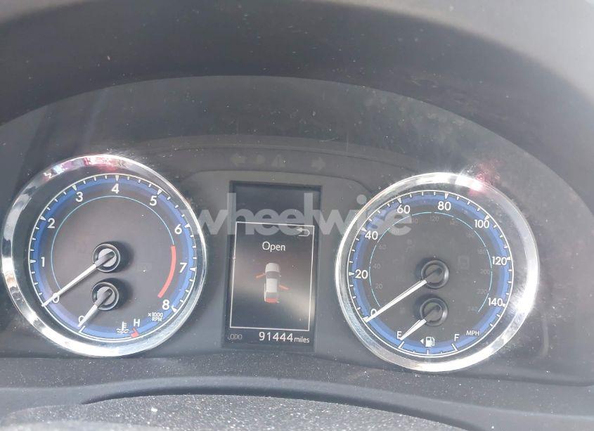 Photo 7 of 2017 Toyota Corolla SE (VIN 2T1BURHE7HC859699)