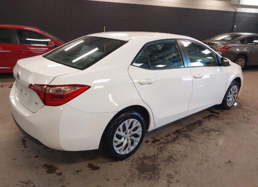 Photo 4 of 2017 Toyota Corolla LE (VIN 2T1BURHE7HC860643)