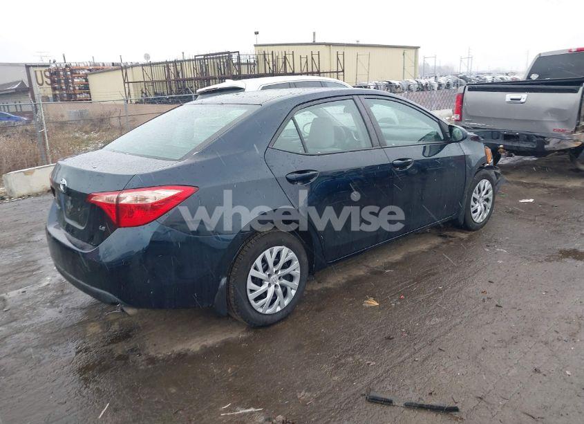 Photo 4 of 2017 Toyota Corolla LE (VIN 2T1BURHE7HC920159)