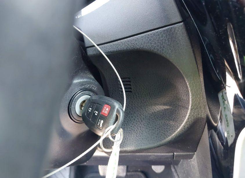 Photo 11 of 2017 Toyota Corolla SE (VIN 2T1BURHE7HC922218)