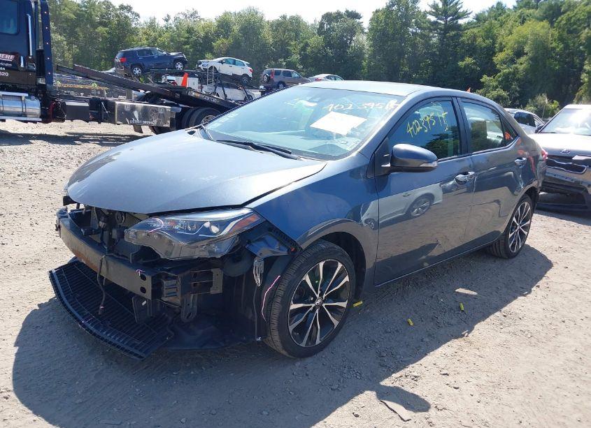 Photo 2 of 2017 Toyota Corolla SE (VIN 2T1BURHE7HC922218)