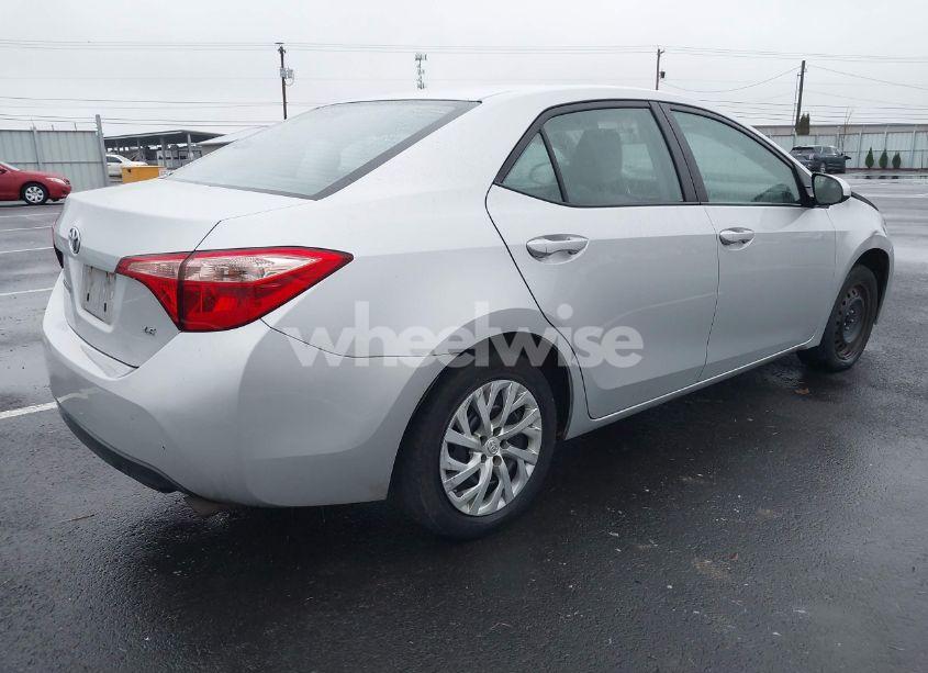 Photo 4 of 2017 Toyota Corolla LE (VIN 2T1BURHE7HC923630)