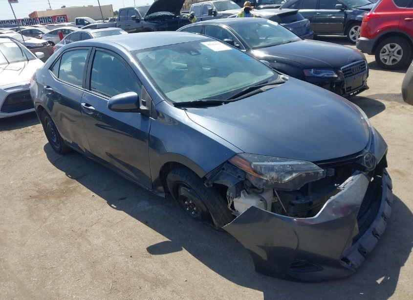 2017 Toyota Corolla LE (VIN 2T1BURHE7HC931534) main photo