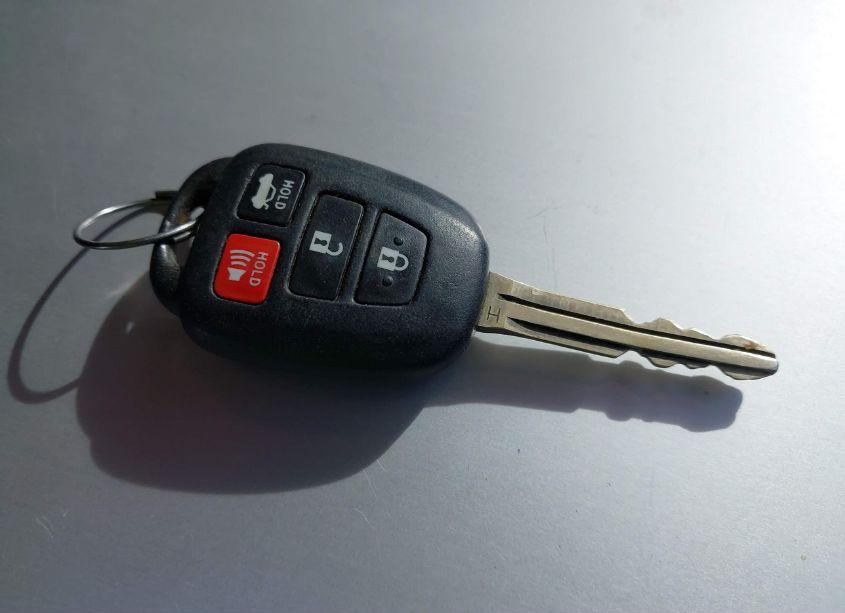 Photo 11 of 2017 Toyota Corolla LE (VIN 2T1BURHE7HC931534)