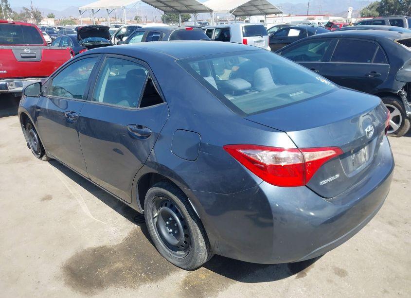 Photo 3 of 2017 Toyota Corolla LE (VIN 2T1BURHE7HC931534)