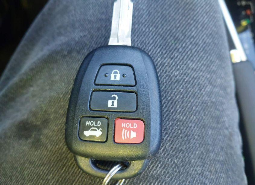 Photo 11 of 2017 Toyota Corolla LE (VIN 2T1BURHE7HC932442)