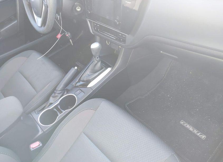 Photo 5 of 2017 Toyota Corolla LE (VIN 2T1BURHE7HC932442)