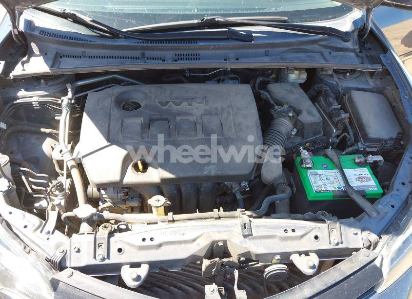 Photo 10 of 2017 Toyota Corolla LE (VIN 2T1BURHE7HC950343)