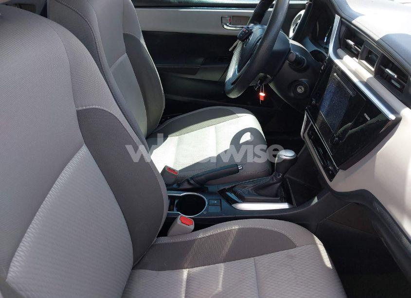 Photo 5 of 2017 Toyota Corolla LE (VIN 2T1BURHE7HC950343)