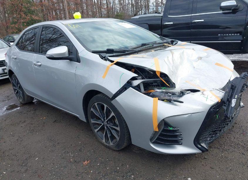 2018 Toyota Corolla XSE (VIN 2T1BURHE7JC006855) main photo