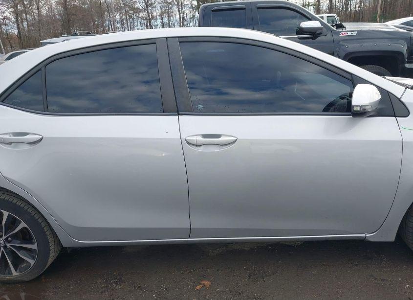 Photo 13 of 2018 Toyota Corolla XSE (VIN 2T1BURHE7JC006855)