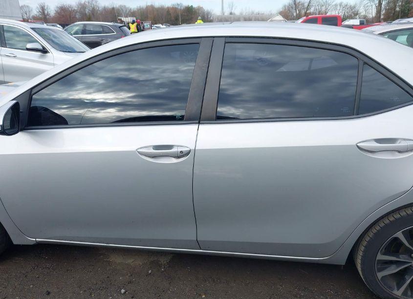 Photo 14 of 2018 Toyota Corolla XSE (VIN 2T1BURHE7JC006855)