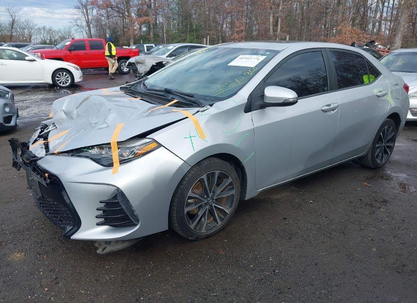 Photo 2 of 2018 Toyota Corolla XSE (VIN 2T1BURHE7JC006855)