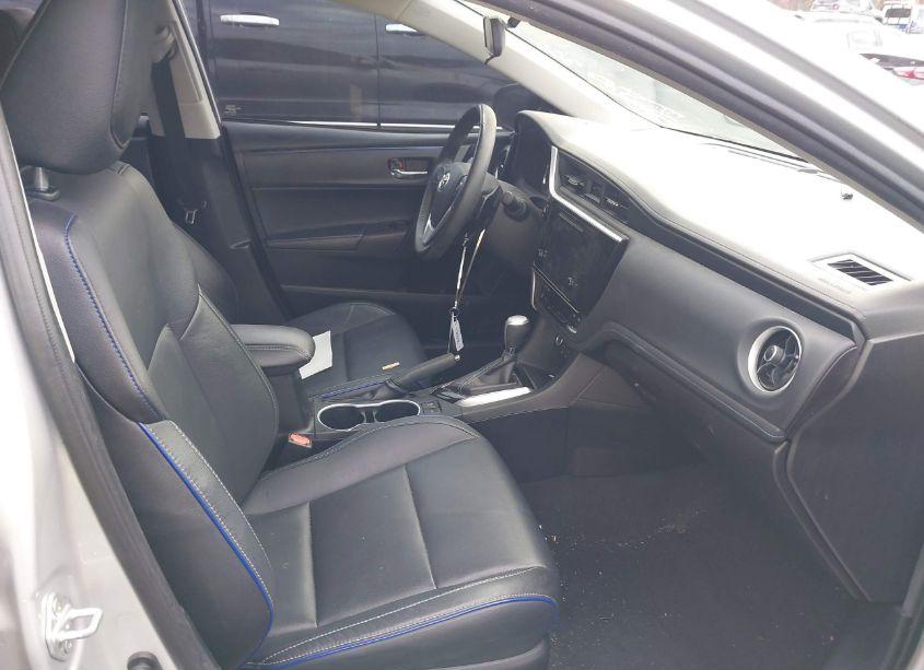 Photo 5 of 2018 Toyota Corolla XSE (VIN 2T1BURHE7JC006855)