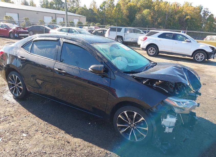 2018 Toyota Corolla SE (VIN 2T1BURHE7JC019623) main photo