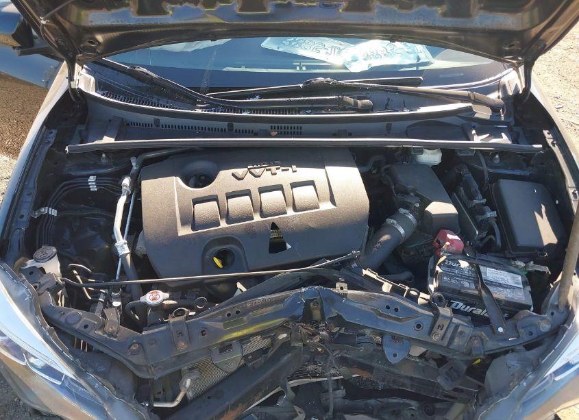 Photo 10 of 2018 Toyota Corolla SE (VIN 2T1BURHE7JC019623)