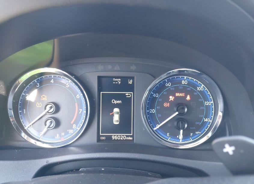 Photo 7 of 2018 Toyota Corolla SE (VIN 2T1BURHE7JC019623)