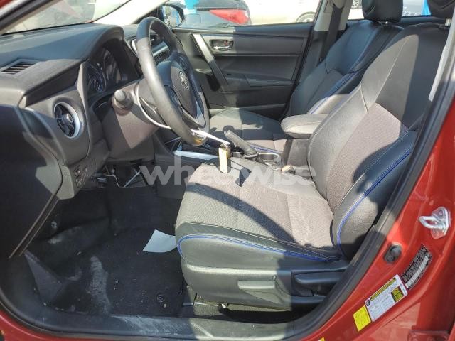 Photo 10 of 2018 TOYOTA COROLLA L (VIN 2T1BURHE7JC029083)