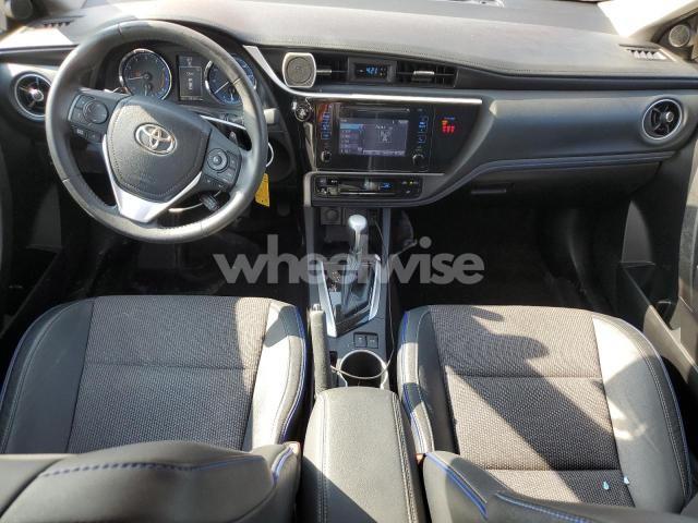 Photo 11 of 2018 TOYOTA COROLLA L (VIN 2T1BURHE7JC029083)