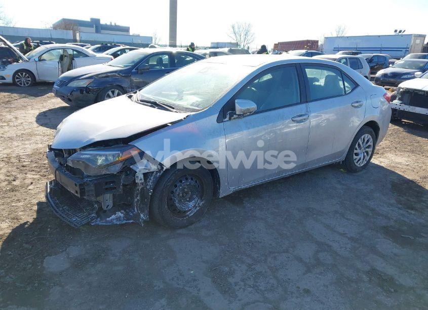 Photo 2 of 2018 Toyota Corolla LE (VIN 2T1BURHE7JC046630)