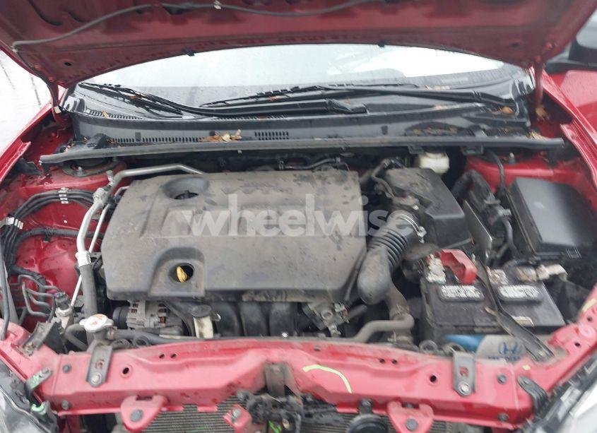 Photo 10 of 2018 Toyota Corolla LE (VIN 2T1BURHE7JC056381)