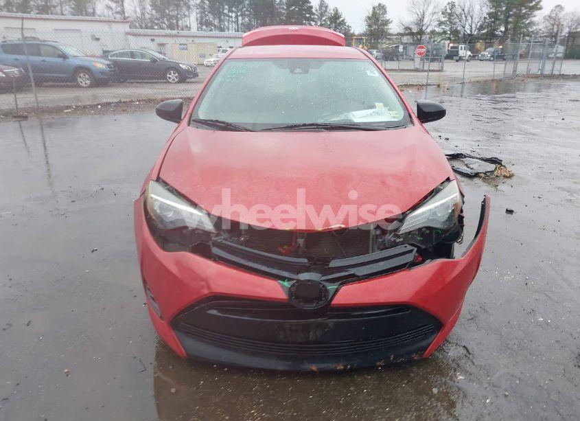 Photo 12 of 2018 Toyota Corolla LE (VIN 2T1BURHE7JC056381)