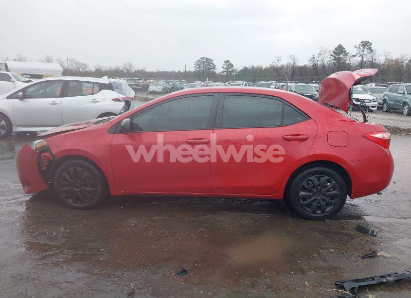 Photo 14 of 2018 Toyota Corolla LE (VIN 2T1BURHE7JC056381)