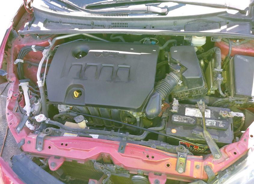 Photo 10 of 2018 Toyota Corolla LE (VIN 2T1BURHE7JC057868)