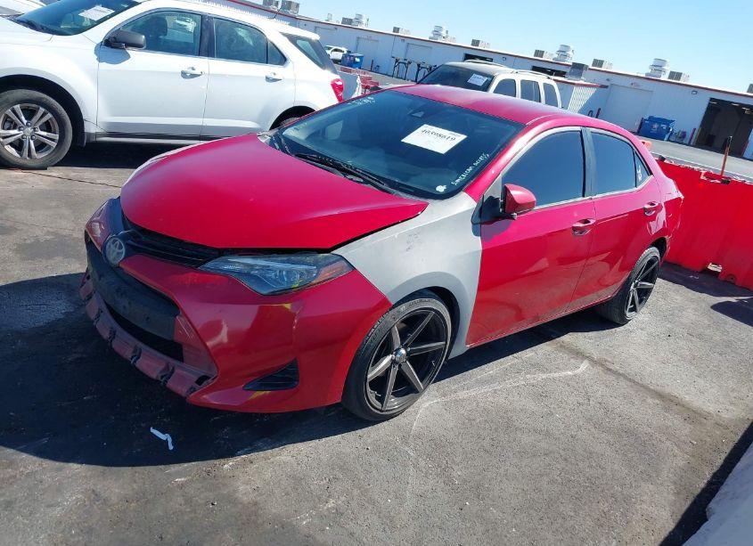 Photo 2 of 2018 Toyota Corolla LE (VIN 2T1BURHE7JC057868)