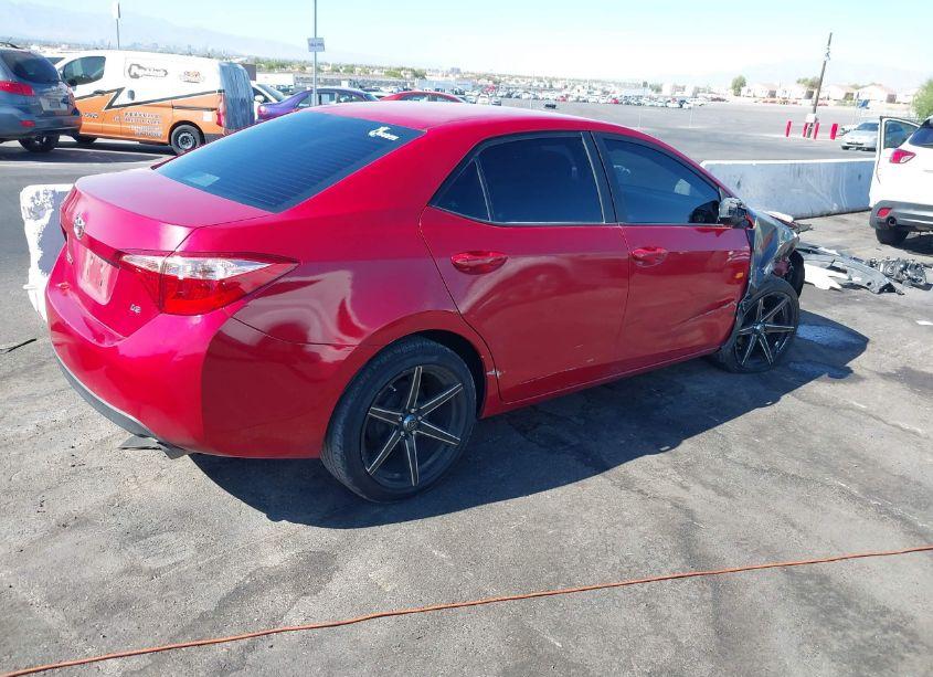 Photo 4 of 2018 Toyota Corolla LE (VIN 2T1BURHE7JC057868)