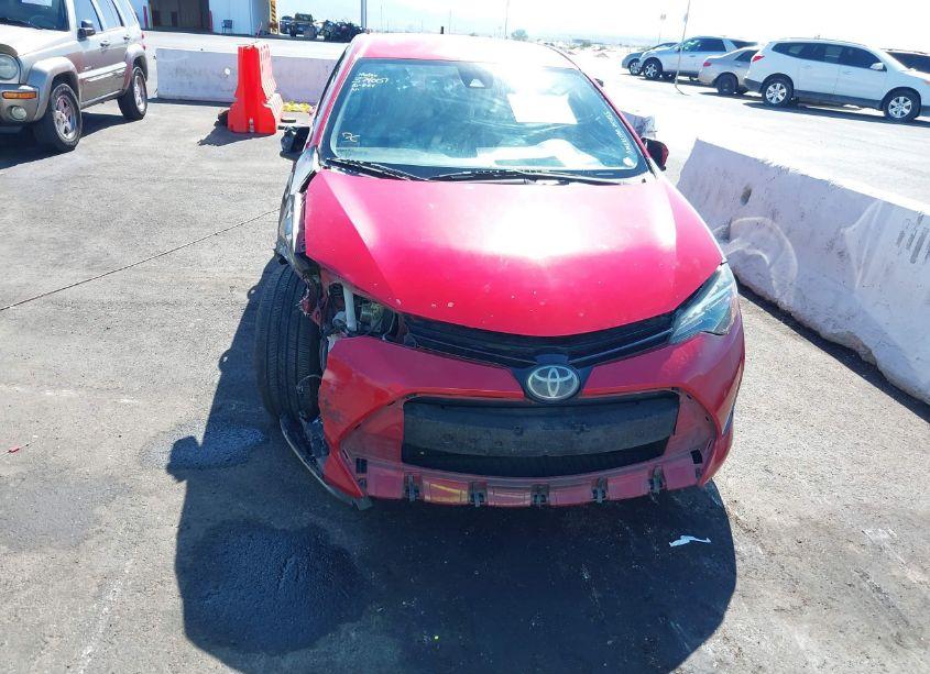 Photo 6 of 2018 Toyota Corolla LE (VIN 2T1BURHE7JC057868)