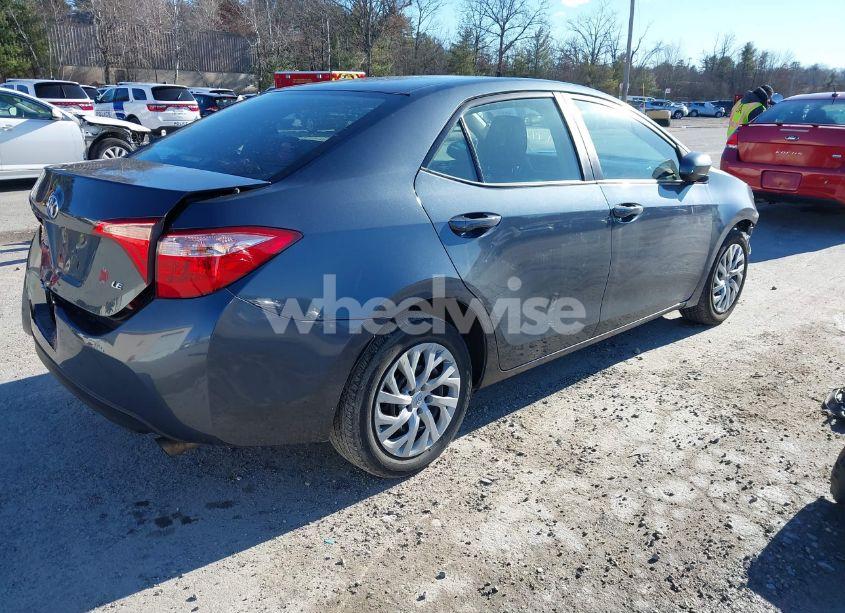 Photo 4 of 2018 Toyota Corolla LE (VIN 2T1BURHE7JC058406)