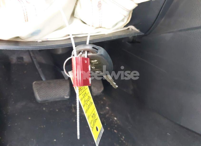 Photo 11 of 2018 Toyota Corolla SE (VIN 2T1BURHE7JC060172)