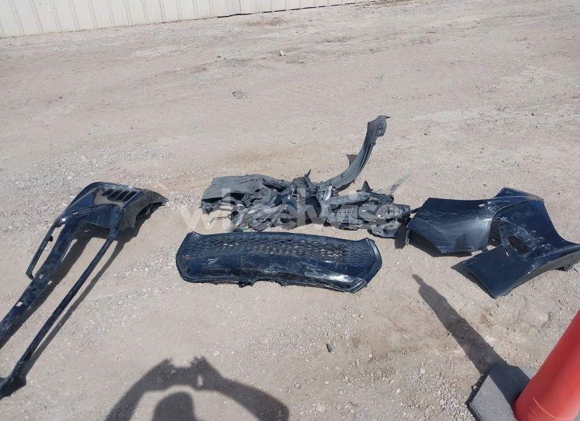 Photo 12 of 2018 Toyota Corolla SE (VIN 2T1BURHE7JC060172)