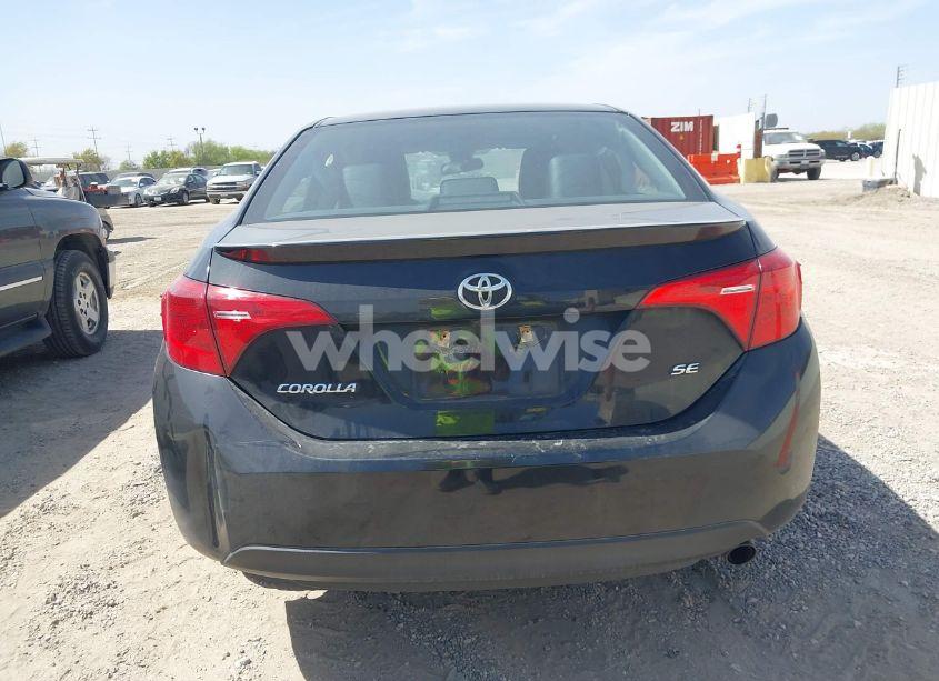 Photo 17 of 2018 Toyota Corolla SE (VIN 2T1BURHE7JC060172)