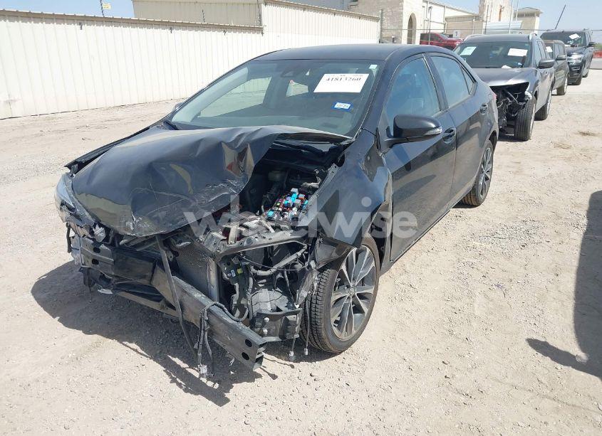 Photo 2 of 2018 Toyota Corolla SE (VIN 2T1BURHE7JC060172)