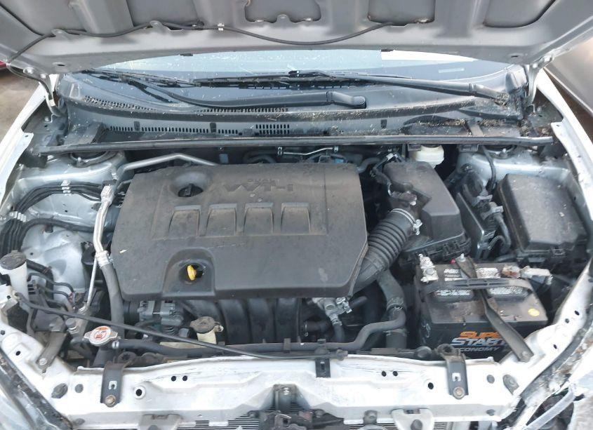 Photo 10 of 2018 Toyota Corolla SE (VIN 2T1BURHE7JC063606)