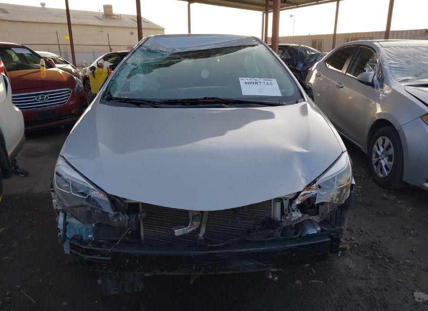 Photo 13 of 2018 Toyota Corolla SE (VIN 2T1BURHE7JC063606)