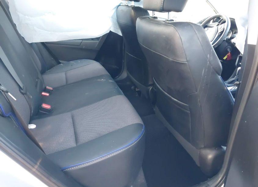 Photo 8 of 2018 Toyota Corolla SE (VIN 2T1BURHE7JC063606)