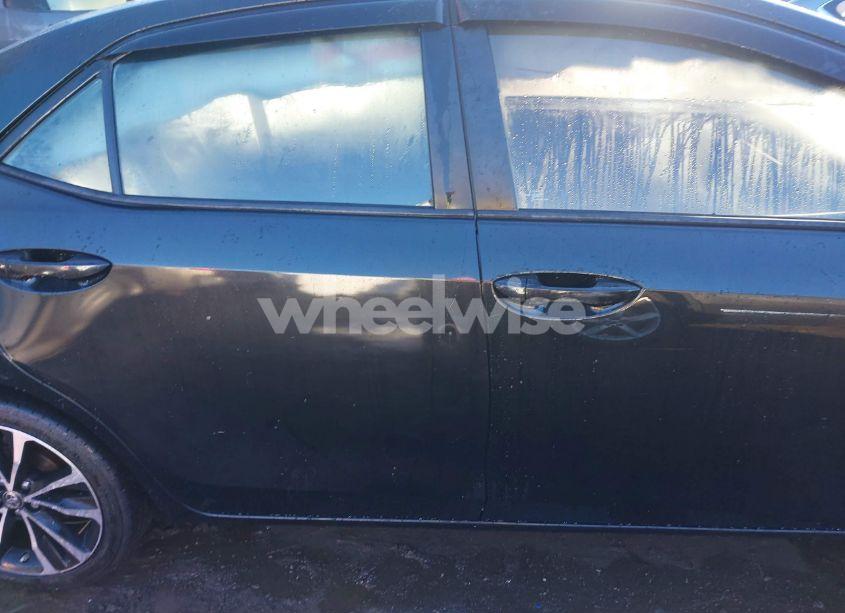 Photo 13 of 2018 Toyota Corolla LE (VIN 2T1BURHE7JC063881)