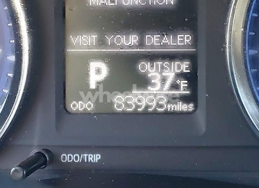 Photo 15 of 2018 Toyota Corolla LE (VIN 2T1BURHE7JC063881)