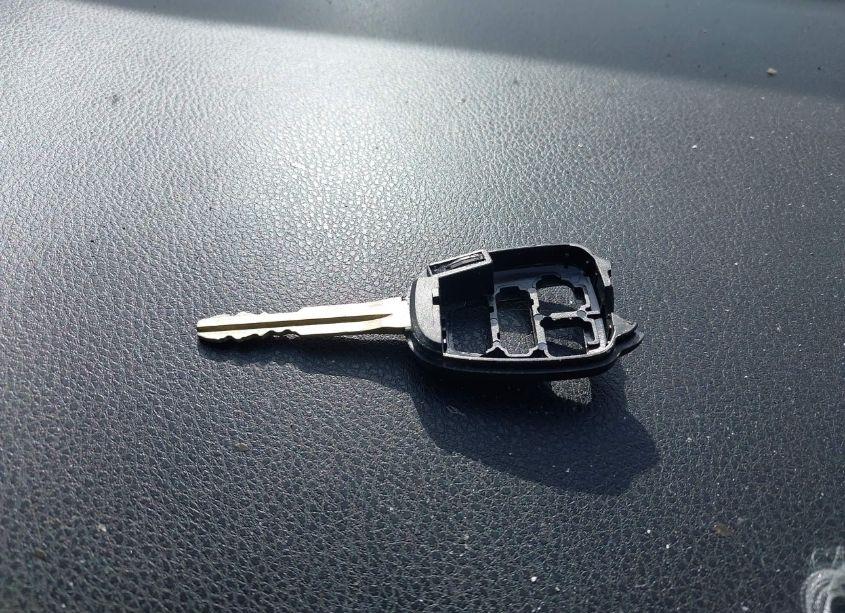 Photo 11 of 2018 Toyota Corolla LE (VIN 2T1BURHE7JC073892)