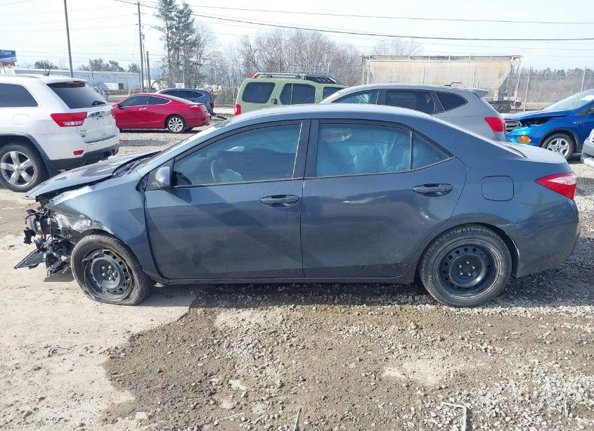 Photo 15 of 2018 Toyota Corolla LE (VIN 2T1BURHE7JC073892)