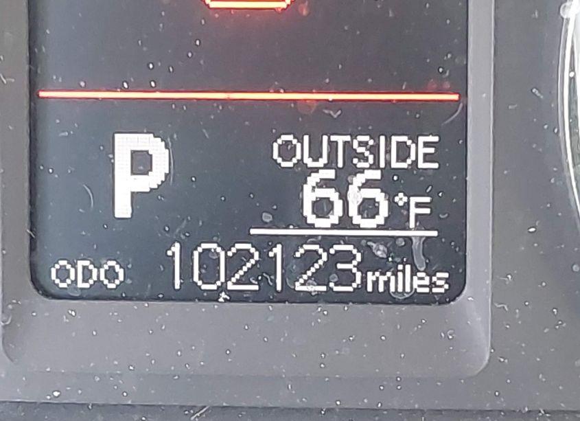 Photo 16 of 2018 Toyota Corolla LE (VIN 2T1BURHE7JC073892)